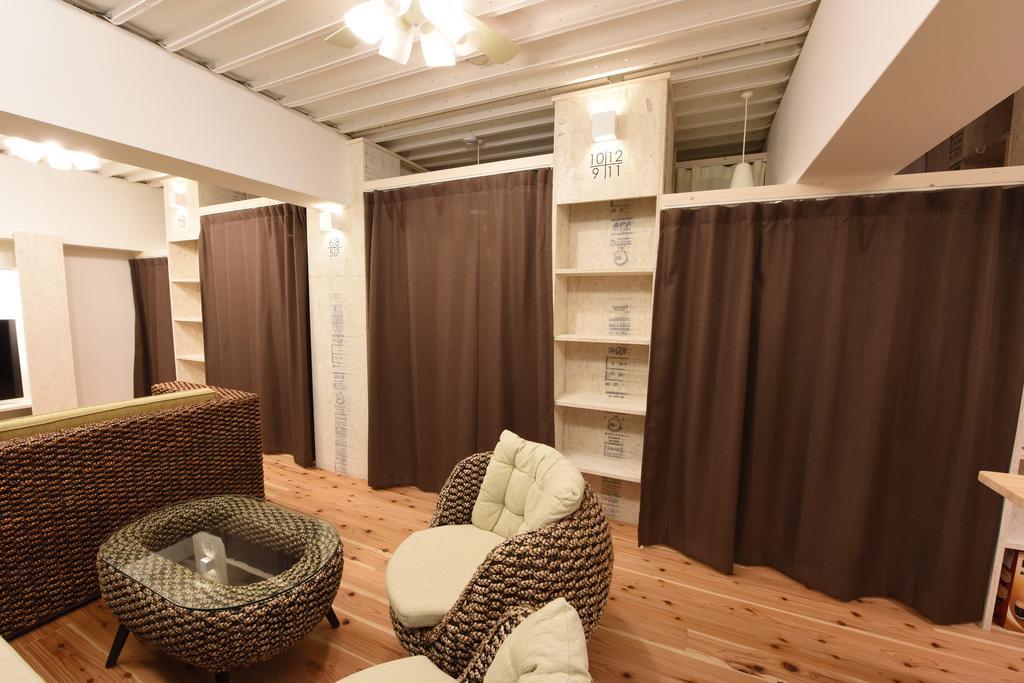 Backpackers Hotel NOOSA JAPAN in Takatsuki Tonda Buitenkant foto