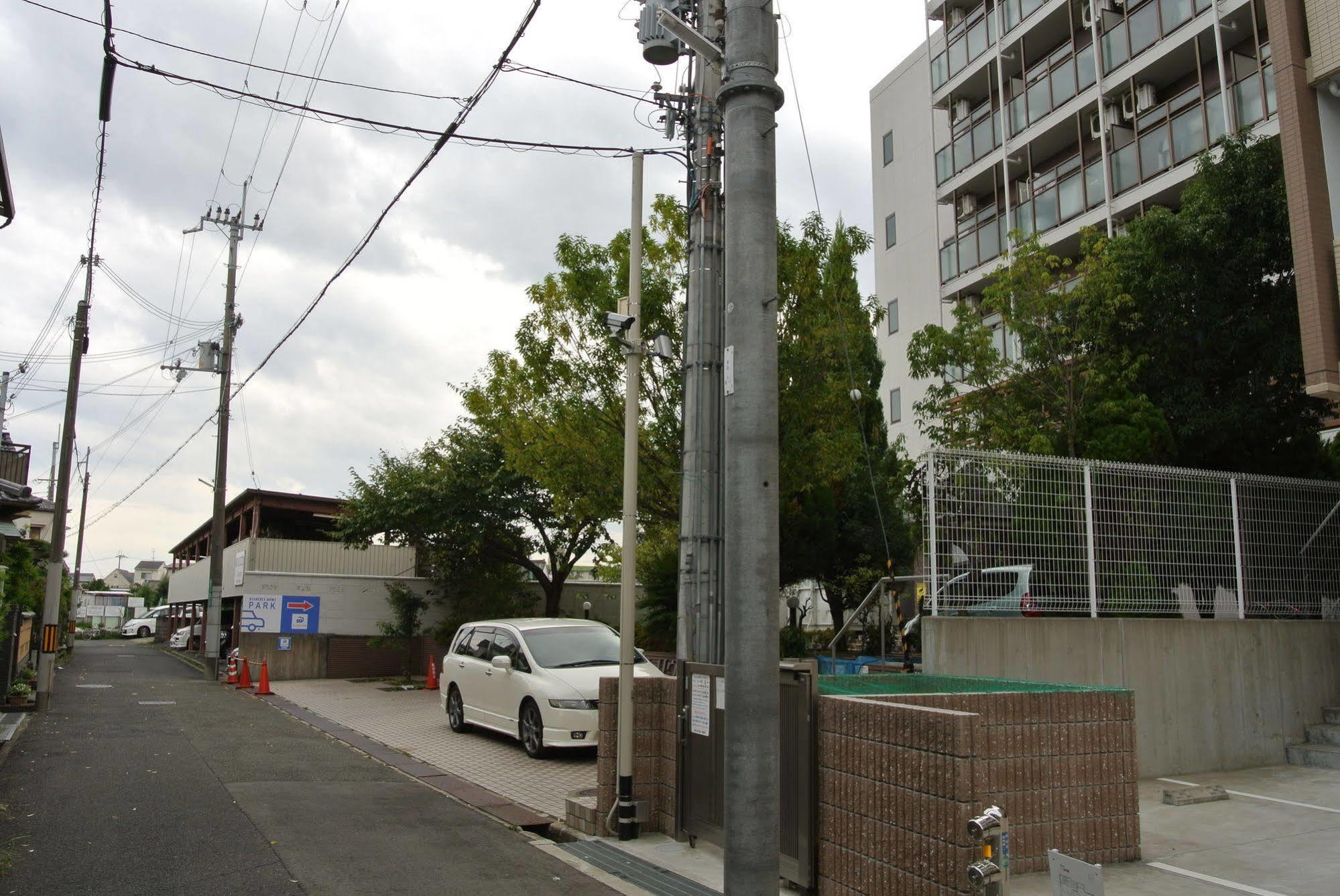 Backpackers Hotel NOOSA JAPAN in Takatsuki Tonda Buitenkant foto