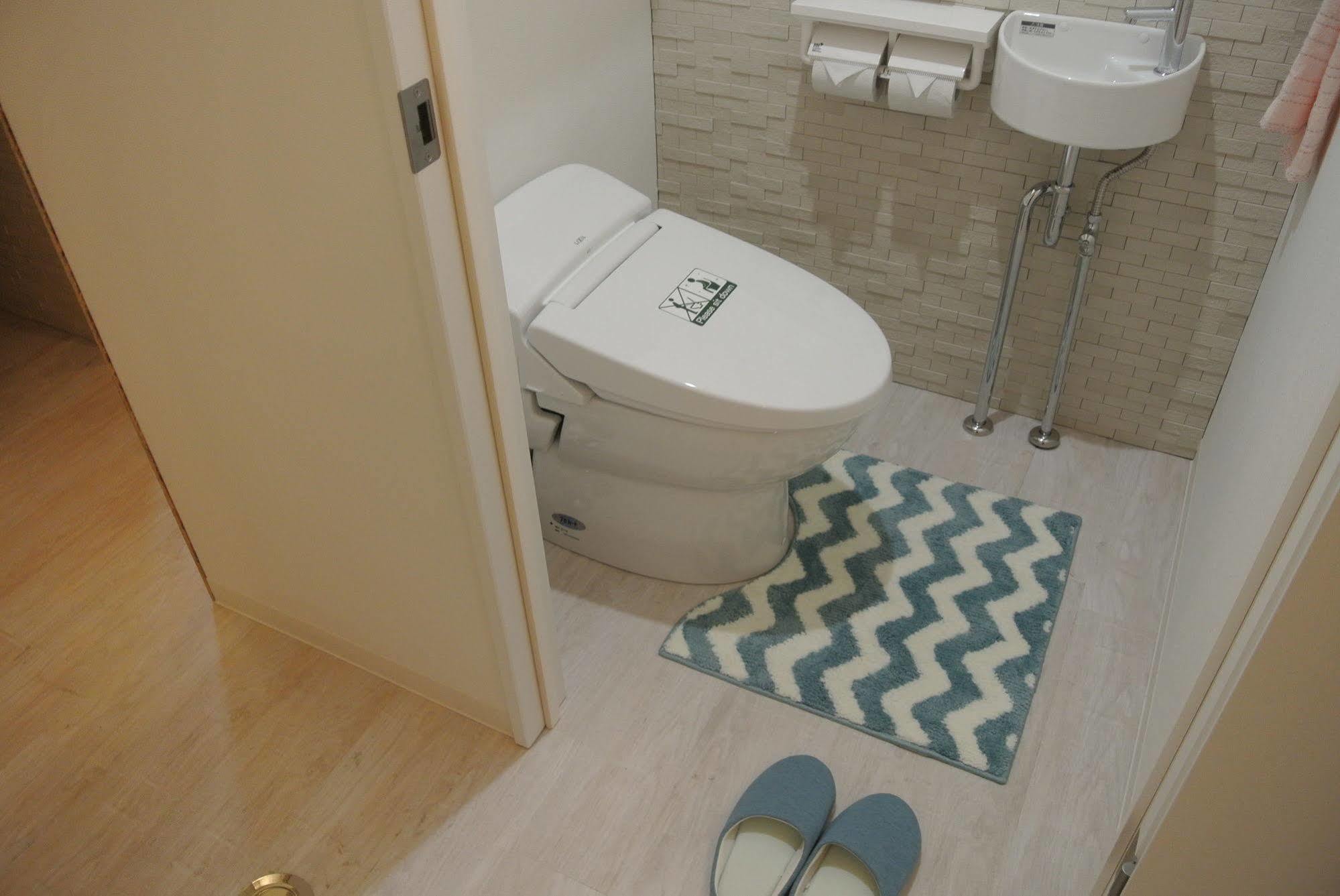 Backpackers Hotel NOOSA JAPAN in Takatsuki Tonda Buitenkant foto